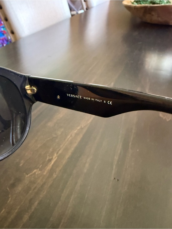 Vintage Versace Black Round Oversized Women\'s Sunglasses main image 4
